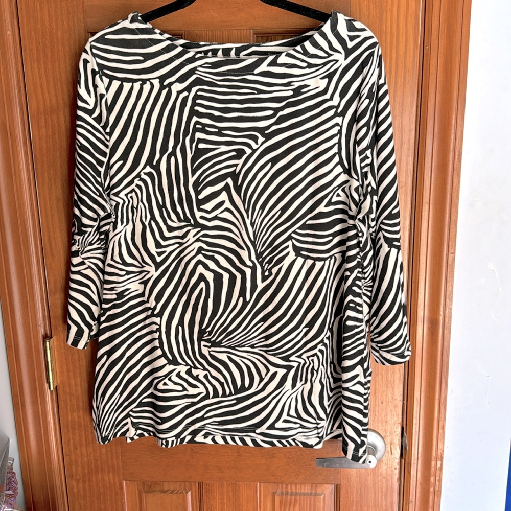 Chicos zebra print 3/4 sleeve bateau neck top